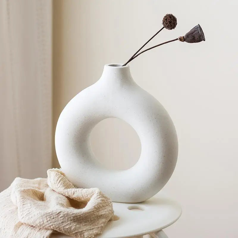 Nordic Vase Circular Hollow